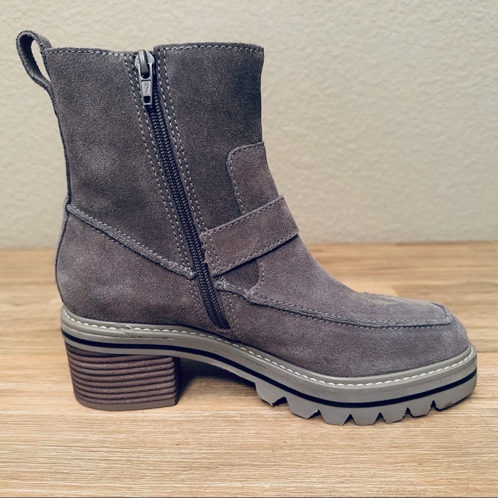Bernardo Sonja Suede Buckle Boots Gray Size 6.5 Zipper Chunky Lug Block Sole - Picture 3 of 12